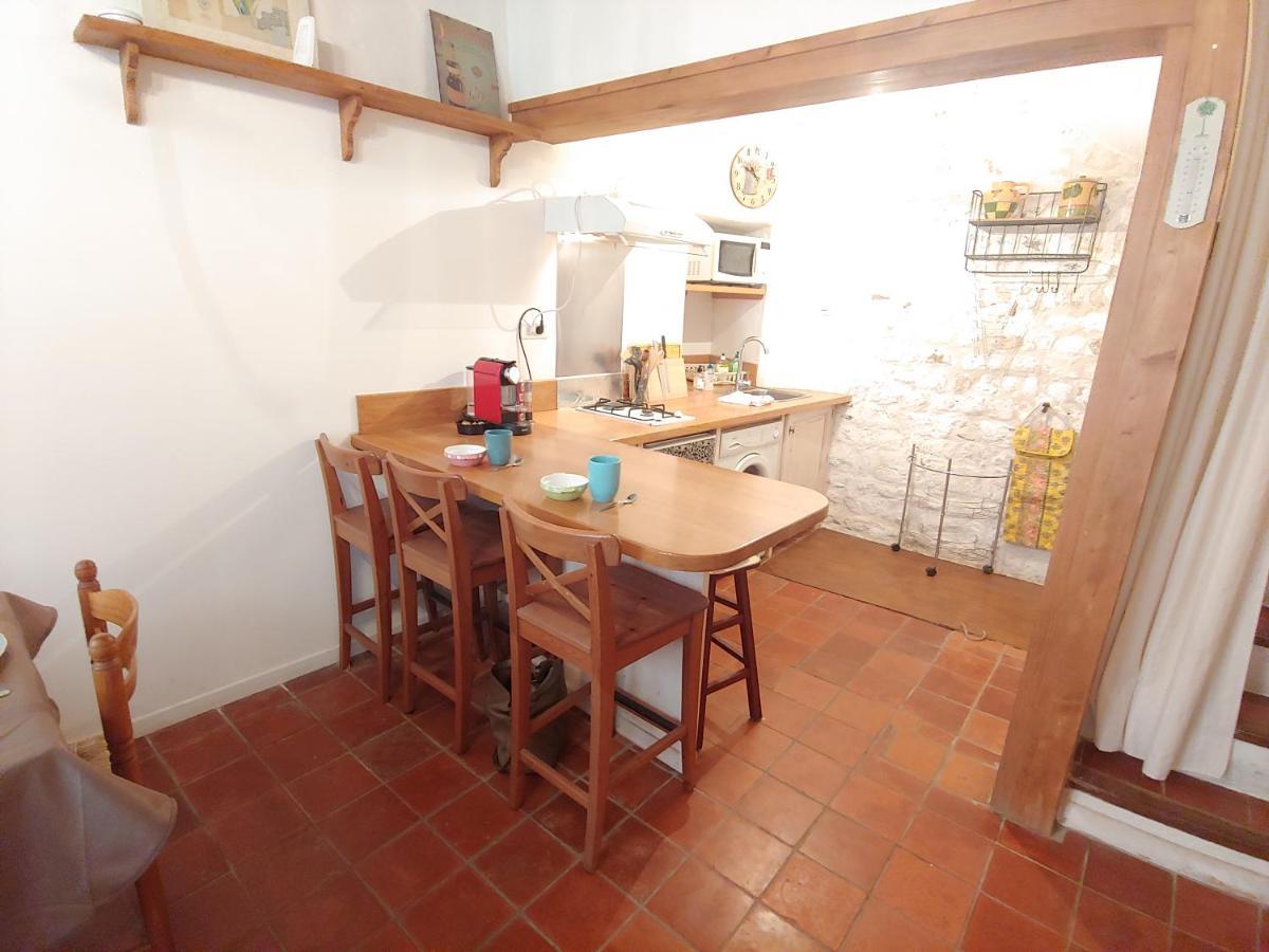 Charmante Maison Arlesienne A L'Ombre Des Arenes, De 2 A 5P מראה חיצוני תמונה
