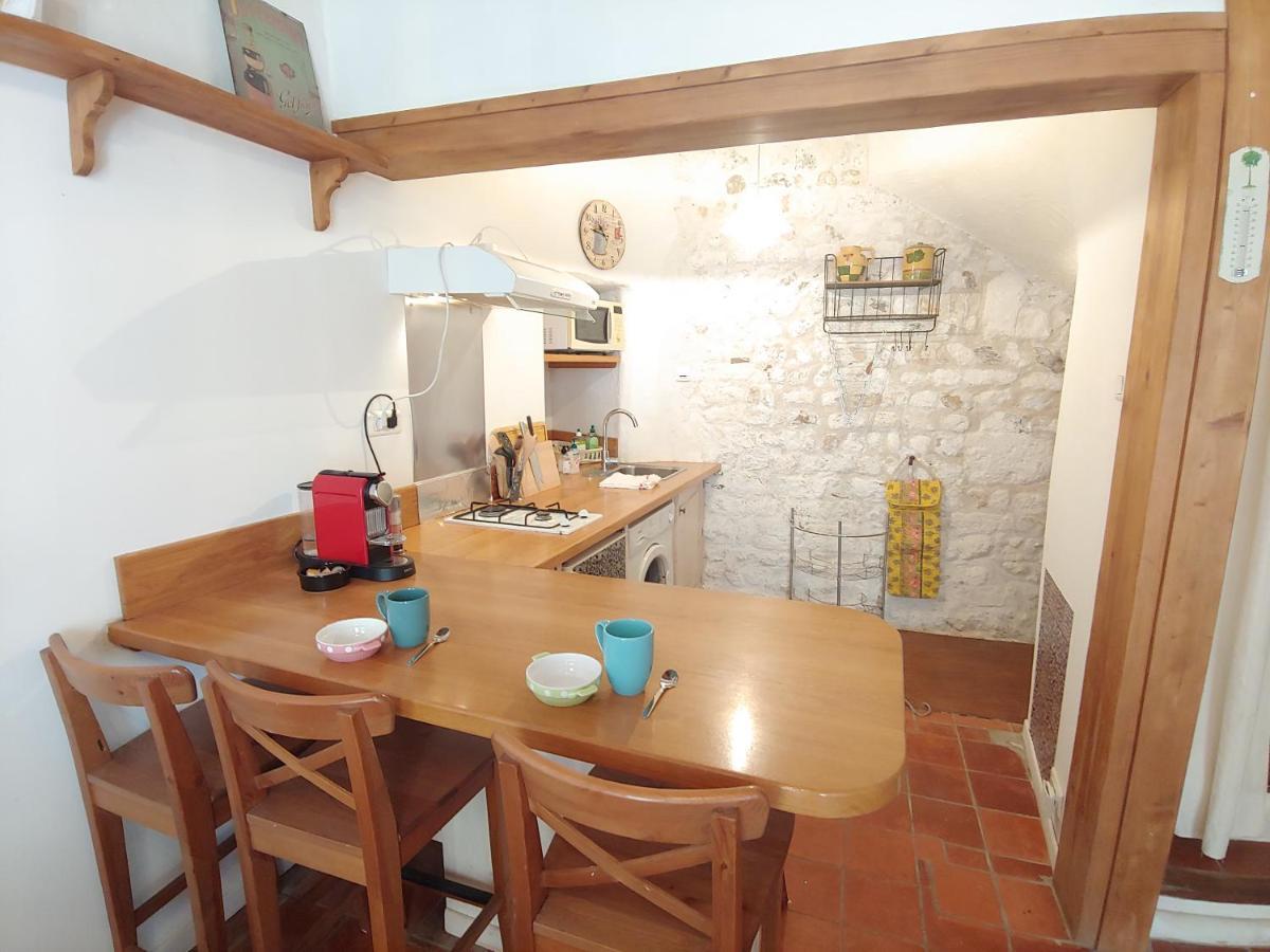 Charmante Maison Arlesienne A L'Ombre Des Arenes, De 2 A 5P מראה חיצוני תמונה