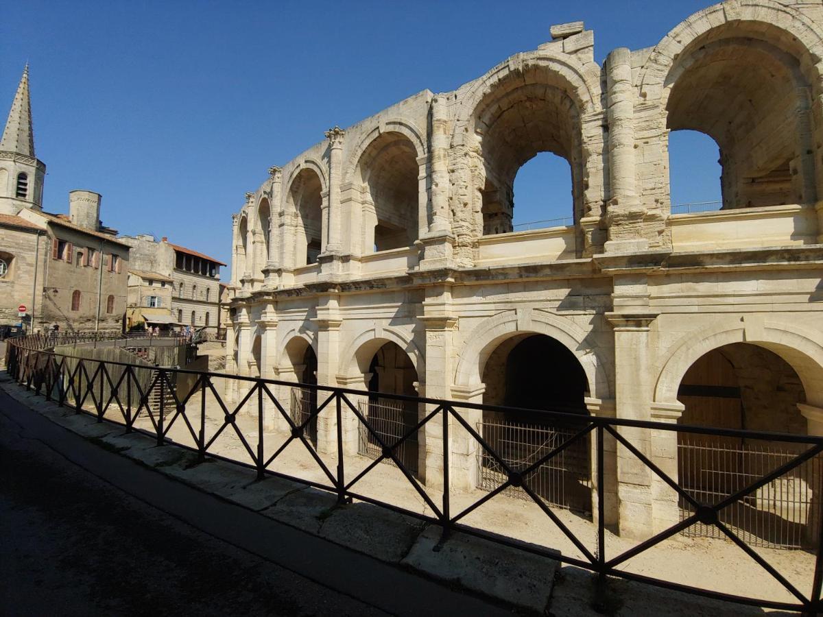 Charmante Maison Arlesienne A L'Ombre Des Arenes, De 2 A 5P מראה חיצוני תמונה