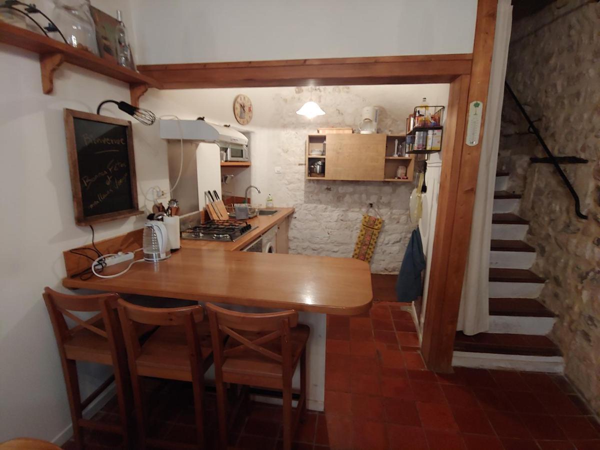 Charmante Maison Arlesienne A L'Ombre Des Arenes, De 2 A 5P מראה חיצוני תמונה